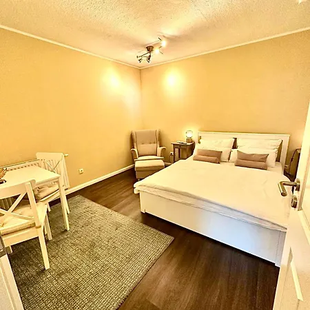 Daire Zentrales Mit Terrasse Bremen